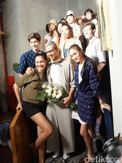 Didiet Maulana Rilis Koleksi Spring/Summer 2018 IKAT Indonesia. Foto: Daniel/Wolipop Didiet Maulana Rilis Koleksi Spring/Summer 2018 IKAT Indonesia. Foto: Daniel/Wolipop