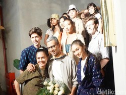 Rilis Koleksi Baru, Didiet Maulana Hadirkan Swimsuit Bermotif Tenun