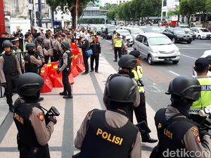 Amankan Lokasi Debat, Polisi Janji Bertindak Lebih Lunak Amankan Lokasi Debat, Polisi Janji Bertindak Lebih Lunak