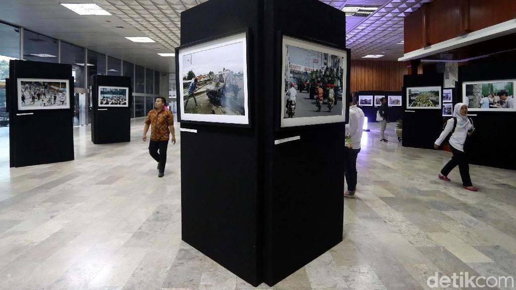 Pameran Foto Memperingati 20 Tahun Reformasi