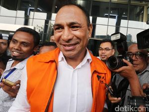 Bupati Ngada Nonaktif Marianus Sae Segera Jalani Sidang Bupati Ngada Nonaktif Marianus Sae Segera Jalani Sidang