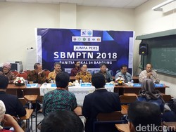 Begini Pengawasan Seribu Peserta SBMPTN yang Ujian Pakai HP