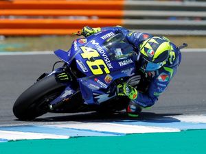 Rossi Minta Yamaha Segera Atasi Masalah di Motornya