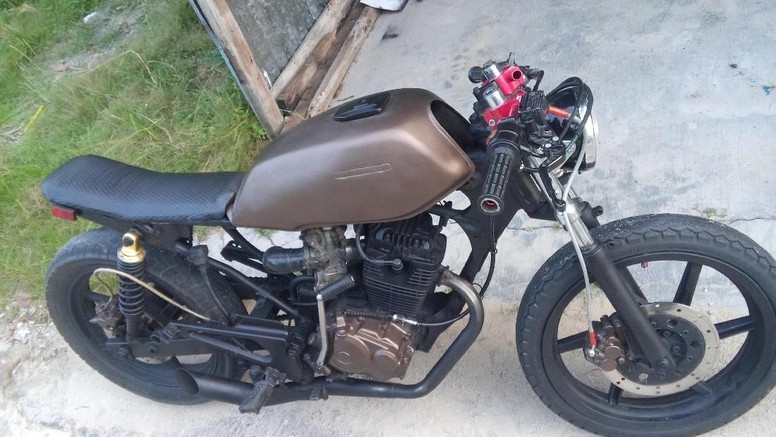 Honda Tiger modifikasi bergaya BratCaferace