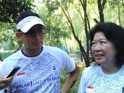 Sandiaga dan Mari Elka Pangestu Tinjau Taman Langsat