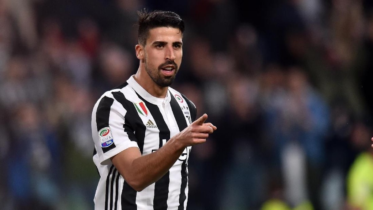 Sami Khedira memastikan akan tetap membela Juventus (Foto: Tullio M. Puglia/Getty Images)