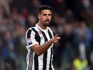 Emre Can Datang, Khedira Tak Akan Pergi dari Juventus