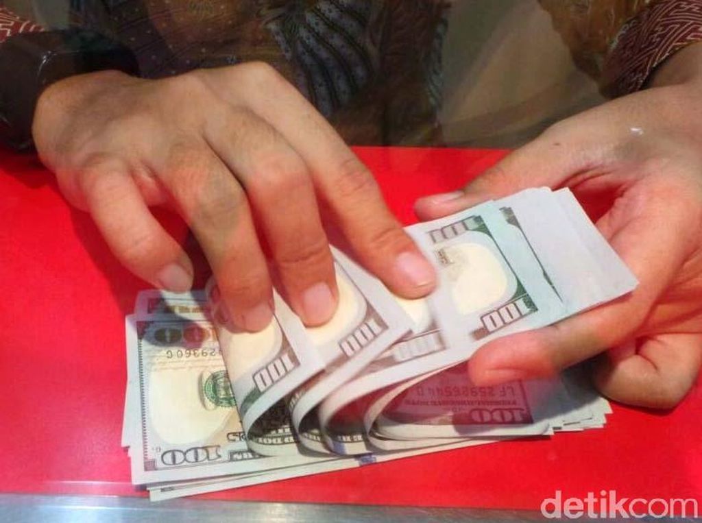 Dolar AS Tembus Rp 15.000, Ini Penyebabnya Dolar AS Tembus Rp 15.000, Ini Penyebabnya