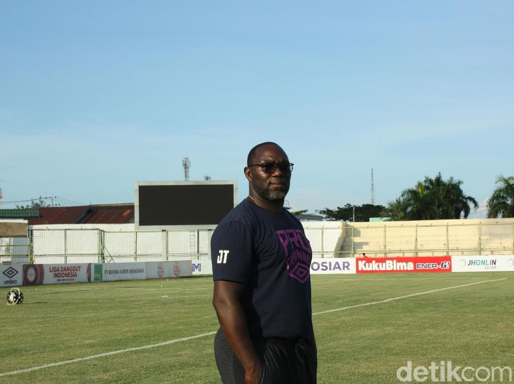 Dirumorkan Merapat ke Persebaya, Ini Tanggapan Jacksen Dirumorkan Merapat ke Persebaya, Ini Tanggapan Jacksen