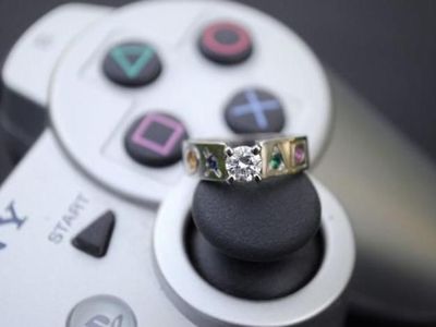 Deretan Cincin Lamaran Unik Khusus Pasangan Gamer