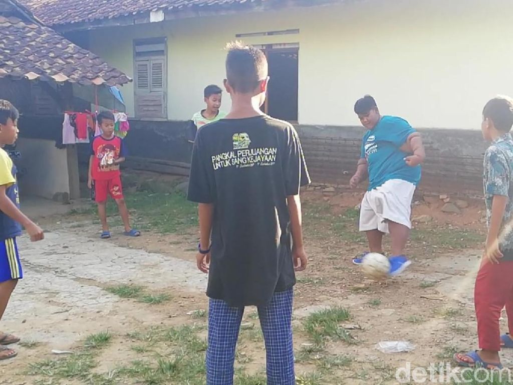 Jadi Bocah Tergemuk Sedunia, Benarkah Aria Mengidap Prader-Willi Syndrome? Jadi Bocah Tergemuk Sedunia, Benarkah Aria Mengidap Prader-Willi Syndrome?