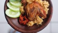 Gurih Kriuk 10 Ayam Goreng Kremes Rekomendasi Netizen