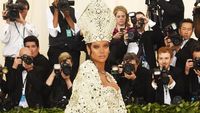 Derita Selebriti di Balik Gaun Mewah Red Carpet, Kylie Jenner Hingga Zendaya