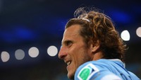 Eks penyerang Manchester United dan Atletico Madrid Diego Forlan hijrah ke Asia timur pada 2014 setelah menerima pinangan Cerezo Osaka. Dalam dua musim terakhir, dia bertualang hingga Mumbai City dan FC Kitchee. (Foto: Julian Finney/Getty Images)