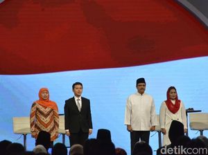 Ini Kata Pengamat Soal Faktor Kemenangan Khofifah-Emil Ini Kata Pengamat Soal Faktor Kemenangan Khofifah-Emil