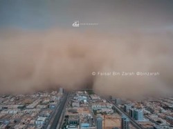 Begini Ngerinya Badai Pasir di Arab Saudi