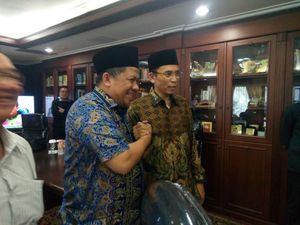 Usai Bertemu Zulkifli Hasan, TGB Sambangi Fahri Hamzah