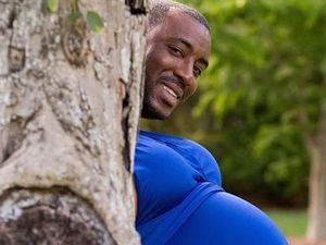 Perhatikan Baik-baik, Adakah Kejanggalan di Foto Kehamilan Ini?