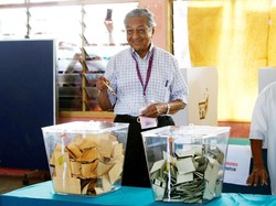 Unggul Jauh, Mahathir Klaim Menang Pemilu Malaysia