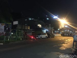 Penjagaan Makin Ketat, Gerbang Mako Brimob Disterilisasi 100 Meter Penjagaan Makin Ketat, Gerbang Mako Brimob Disterilisasi 100 Meter