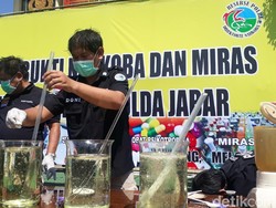 Polda Jabar Blender Sabu-sabu Senilai Rp 50 M Milik 5 Tersangka