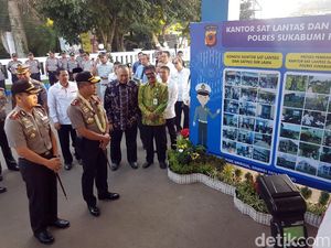Kata Kapolda Jabar soal Layanan Satpas-SPKT Polresta Sukabumi Kata Kapolda Jabar soal Layanan Satpas-SPKT Polresta Sukabumi