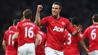Robin van Persie dijual ke Fenerbahce pada tahun 2015, dengan nilai transfer 3,8 juta pound sterling. Dia sudah mencetak 36 gol dalam 87 pertandingan usai pergi dari MU. (Foto: Alex Livesey/Getty Images)