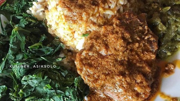 Lamak Nian! 10 Sajian Rendang dengan Nasi yang Jadi Menu Makan Siang Netizen