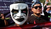 Penjual SIM Card Serbu Istana Negara