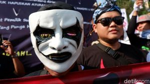 Penjual SIM Card Serbu Istana Negara