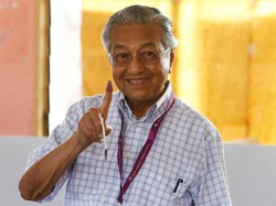 Usai Pantau Pemilu di Langkawi, Mahathir Mohamad Memilih di Kedah