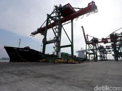 Begini Canggihnya Terminal Teluk Lamong di Surabaya