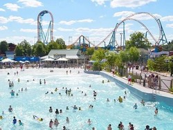 Melahirkan di Taman Rekreasi, Ibu Ini Dapat Freepass Seumur Hidup