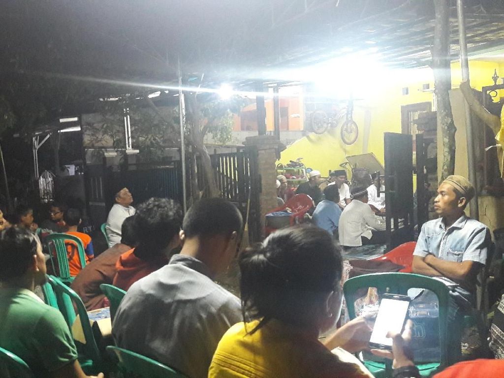 Tahlilan Digelar di Rumah Ipda Rospuji Korban Rusuh Mako Brimob Tahlilan Digelar di Rumah Ipda Rospuji Korban Rusuh Mako Brimob