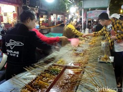 Membumikan Konsep Wisata Halal