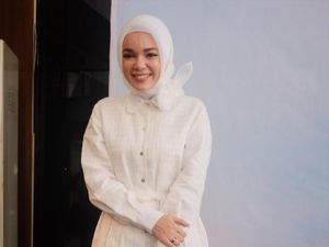 Punya Hobi Baru, Dewi Sandra Kini Gemar Bercocok Tanam