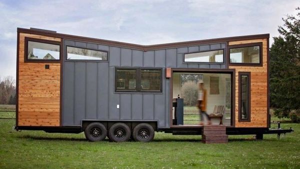 Bukan Rumah Truk Biasa, Lihat Isi Dalamnya Bikin Kaget