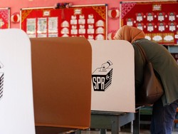 Pemilu Malaysia, Politikus BN dan Oposisi Dibanjiri Telepon Spam