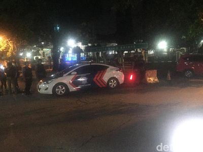 Suasana Pengalihan Lalin di Depan Mako Brimob Usai Rusuh