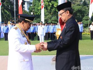 Jatim Dinilai Berprestasi, Soekarwo Diganjar Penghargaan Mendagri