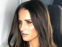 Erin Borini adalah wanita asal Inggris yang sudah dinikahi oleh Fabio Borini. Tampaknya pasangan ini bertemu saat Borini berkarier di Liverpool. (Foto: Instagram)