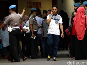Keluarga Korban Rusuh Mako Brimob Berdatangan ke RS Polri