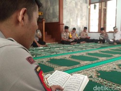 Polisi Gugur di Mako Brimob, Polres Cirebon Gelar Doa Bersama