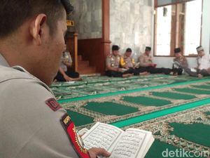 Polisi Gugur di Mako Brimob, Polres Cirebon Gelar Doa Bersama Polisi Gugur di Mako Brimob, Polres Cirebon Gelar Doa Bersama