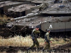 Israel Lancarkan Rentetan Serangan di Suriah, Sasar Militer Iran