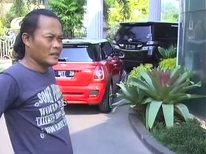 Sule dan Istri Isyaratkan Rujuk? Sule dan Istri Isyaratkan Rujuk?