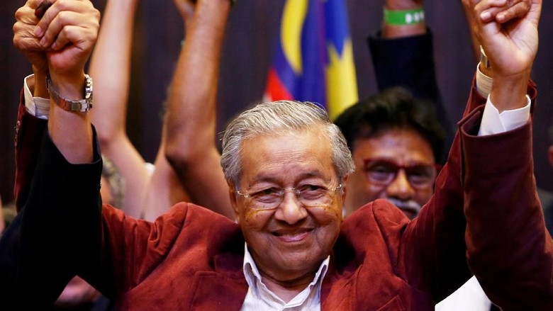 Kemenangan Mahathir yang Beri Angin Oposisi di Indonesia Kemenangan Mahathir yang Beri Angin Oposisi di Indonesia
