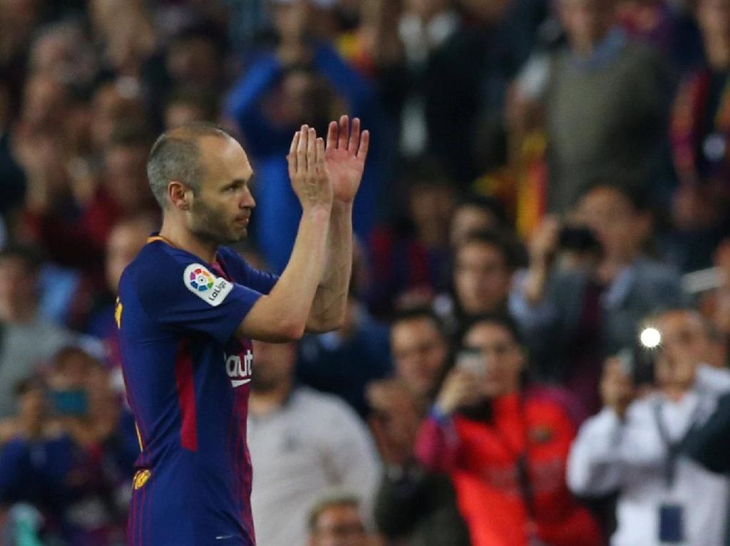 Pique Sudah Tahu Iniesta Berniat Pergi Saat Barca Hadapi Roma Pique Sudah Tahu Iniesta Berniat Pergi Saat Barca Hadapi Roma