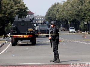 Tusuk Bripka Frence, Tendi Keluarkan Pisau dari Bawah Kemaluan Tusuk Bripka Frence, Tendi Keluarkan Pisau dari Bawah Kemaluan