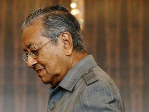 Mahathir Ajukan Pengunduran Diri, Semua Mata Tertuju pada Raja Malaysia